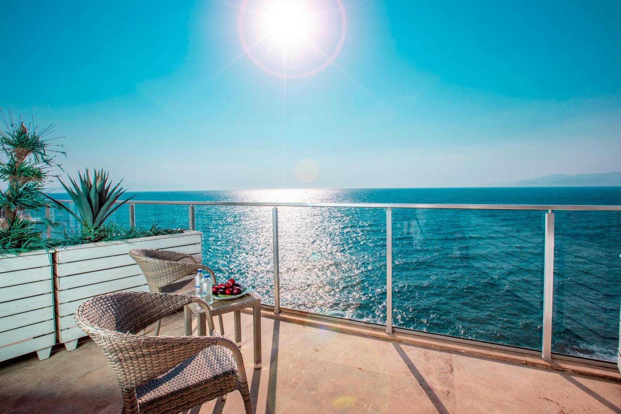 Charisma De Luxe Kusadasi