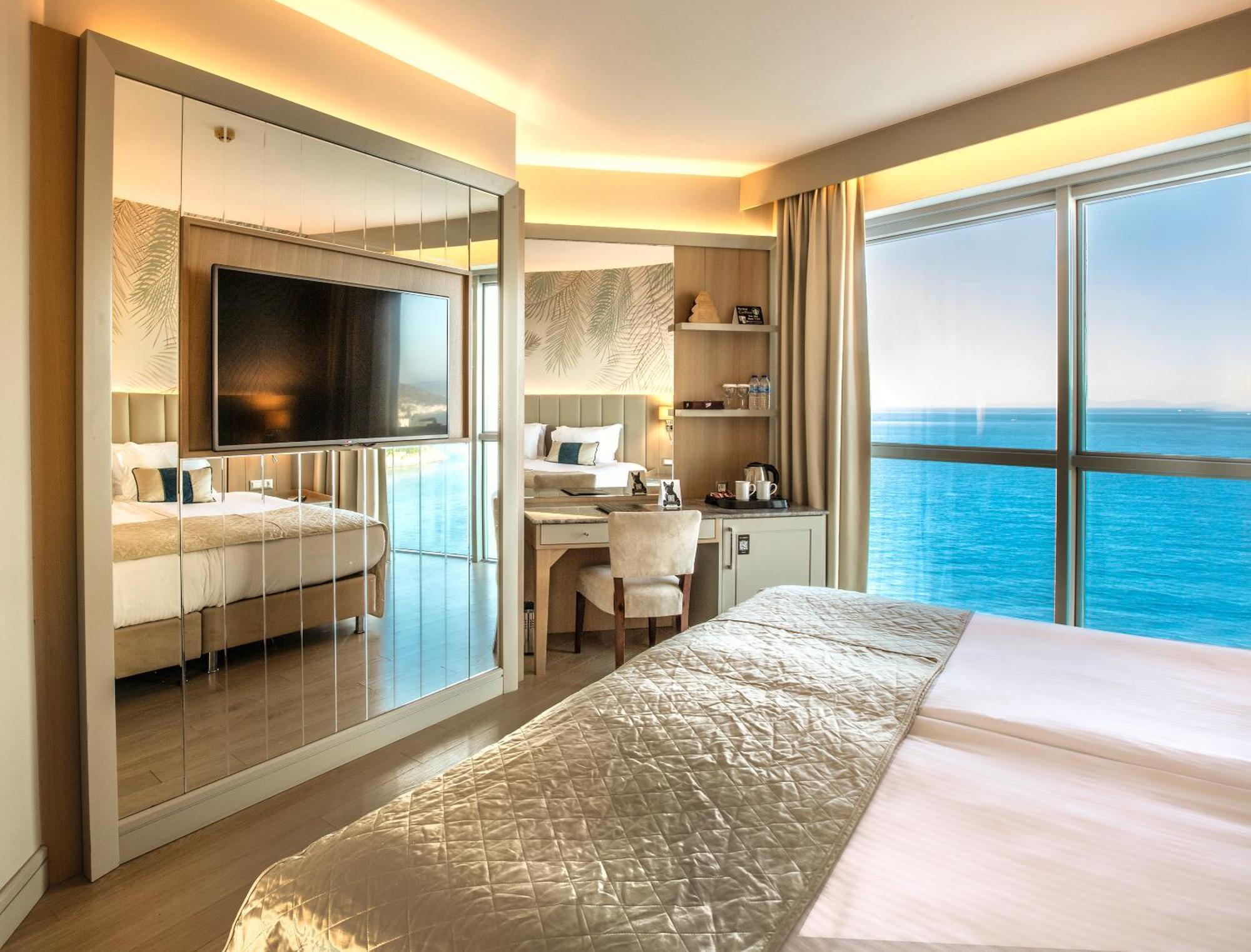 Charisma De Luxe Kusadasi